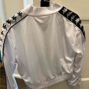 Women’s medium cropped Kappa jacket in white